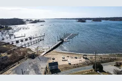 262 Wood Hill Road, Narragansett, RI 02882 - Photo 3