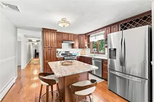 84 Kimberly Ln, Cranston, RI 02921 - Photo 27