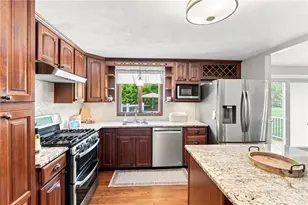 84 Kimberly Ln, Cranston, RI 02921 - Photo 29