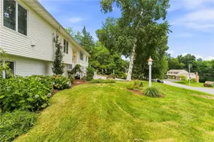 84 Kimberly Ln, Cranston, RI 02921 - Photo 3