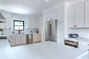 310 Elmgrove Ave, Providence, RI 02906 - Photo 17
