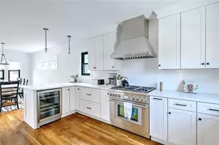 310 Elmgrove Ave, Providence, RI 02906 - Photo 15