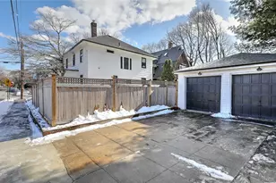 310 Elmgrove Ave, Providence, RI 02906 - Photo 41