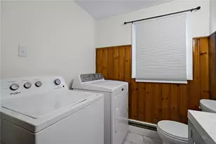 1938 Main Rd, Tiverton, RI 02878 - Photo 19
