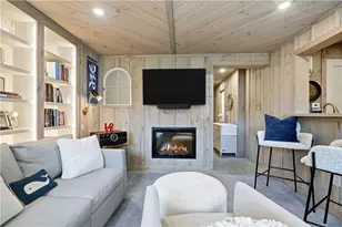 14 Barney St, Newport, RI 02840 - Photo 23