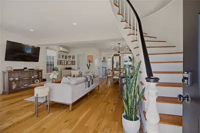 14 Barney Street, Newport, RI 02840 - Photo 3