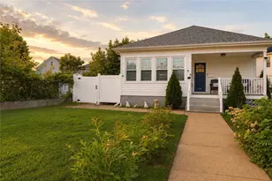 6 Warwick Rd, Pawtucket, RI 02861 - Photo 1