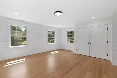 95 W Main Road, Portsmouth, RI 02871 - Photo 29