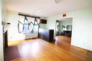 283 W Main Rd, Middletown, RI 02842 - Photo 11