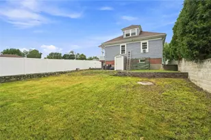 215 Simmonsville Ave, Johnston, RI 02919 - Photo 43