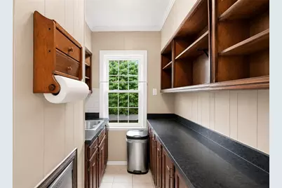 215 Simmonsville Avenue, Johnston, RI 02919 - Photo 9