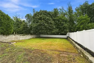 215 Simmonsville Ave, Johnston, RI 02919 - Photo 43