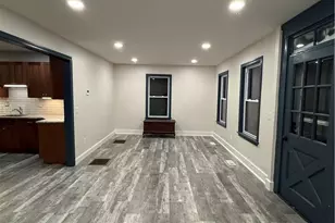 70 Clyde St, West Warwick, RI 02893 - Photo 3
