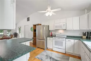 40 Charlene Ave, Westerly, RI 02891 - Photo 3