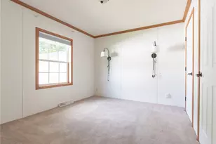 979 Toll Gate Rd, Warwick, RI 02886 - Photo 15