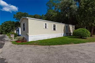 979 Toll Gate Rd, Warwick, RI 02886 - Photo 19