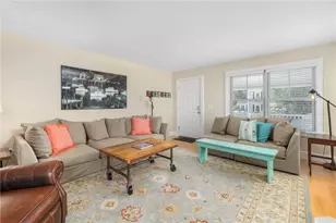 36 Beachview Terrace, Middletown, RI 02842 - Photo 5