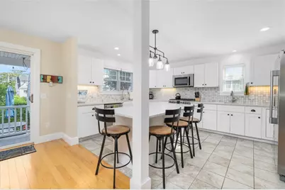 36 Beachview Terrace, Middletown, RI 02842 - Photo 9