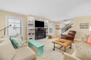 36 Beachview Terrace, Middletown, RI 02842 - Photo 3