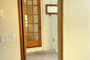 100 Puritan Dr, Warwick, RI 02888 - Photo 9