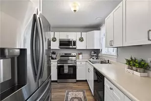 735 Willett Ave, East Providence, RI 02915 - Photo 11