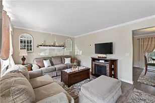 735 Willett Ave, East Providence, RI 02915 - Photo 3