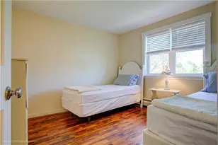 70 Carroll Ave, Newport, RI 02840 - Photo 17