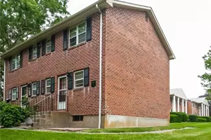 70 Carroll Ave, Newport, RI 02840 - Photo 23