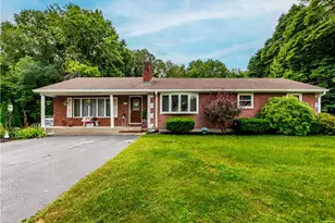 136 Jenckes Hill Rd, Lincoln, RI 02865 - Photo 5