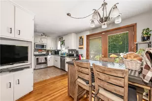 136 Jenckes Hill Rd, Lincoln, RI 02865 - Photo 9