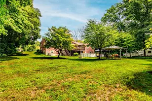 136 Jenckes Hill Rd, Lincoln, RI 02865 - Photo 15