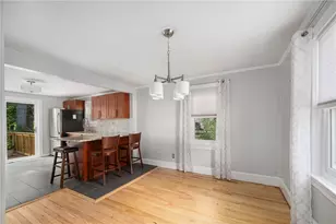 22 Robbins Dr, Coventry, RI 02816 - Photo 3