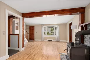 22 Robbins Dr, Coventry, RI 02816 - Photo 9