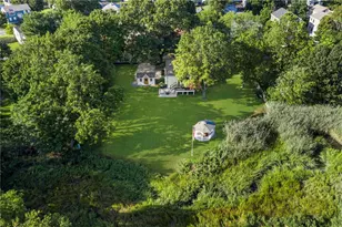 34 Wuddall Ave, Warwick, RI 02889 - Photo 5