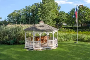 34 Wuddall Ave, Warwick, RI 02889 - Photo 9