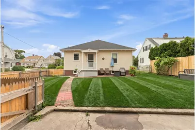 47 Friendly Road, Cranston, RI 02910 - Photo 5