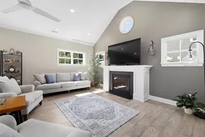 49 Travelers Court, East Greenwich, RI 02181 - Photo 15
