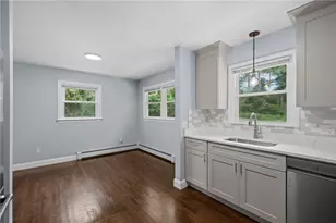 126 Alton Bradford Rd, Hopkinton, RI 02808 - Photo 5