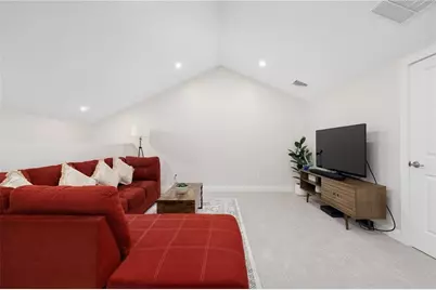 46 West Valley Circle #31, West Warwick, RI 02893 - Photo 25