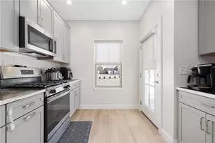 46 W Vly Cir, West Warwick, RI 02893 - Photo 7