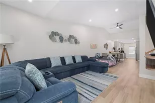 46 W Vly Cir, West Warwick, RI 02893 - Photo 9