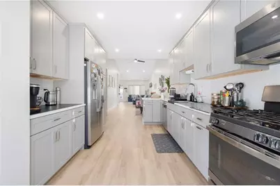 46 West Valley Circle #31, West Warwick, RI 02893 - Photo 5