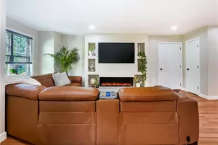 2 Overhill Rd, Warren, RI 02885 - Photo 5