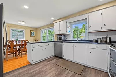 10 Cherry Lane, Barrington, RI 02806 - Photo 9