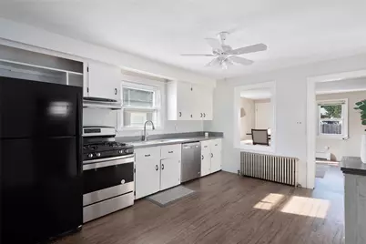 135 Sandringham Avenue, Providence, RI 02908 - Photo 11