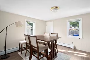 135 Sandringham Ave, Providence, RI 02908 - Photo 19