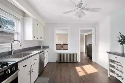 135 Sandringham Avenue, Providence, RI 02908 - Photo 13