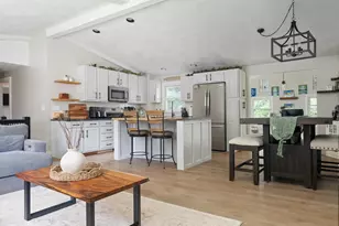 23 Woodcrest Dr, Johnston, RI 02919 - Photo 5