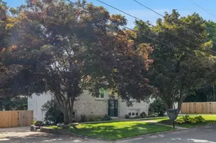 23 Woodcrest Dr, Johnston, RI 02919 - Photo 3