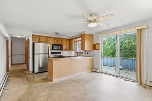 51 Argonne St, Johnston, RI 02919 - Photo 7